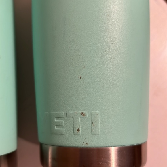 Set of 2 Yeti 20 oz Tumbler Mint Green - Picture 6 of 8